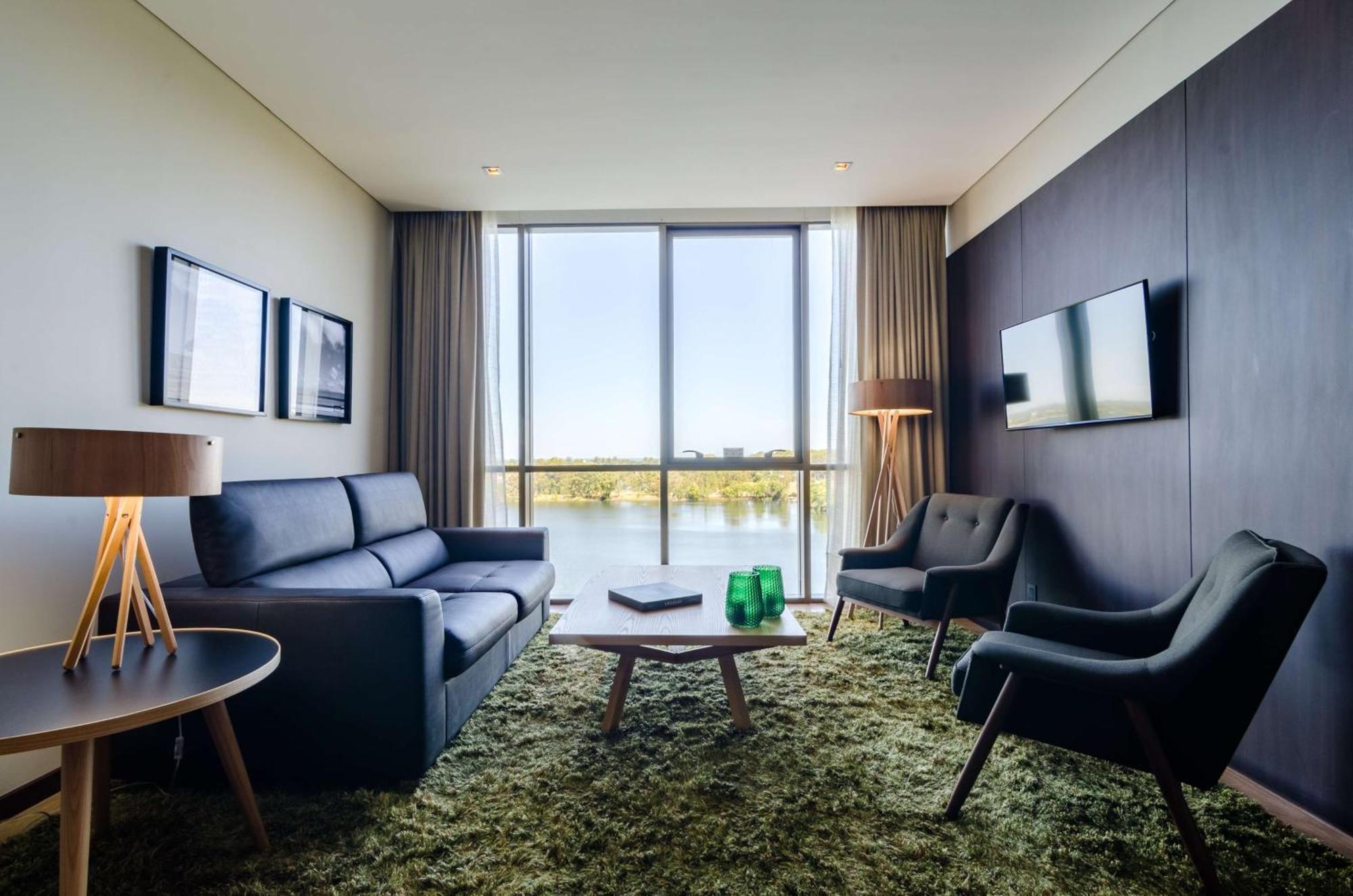 Отель Hampton By Hilton Montevideo Carrasco Сьюдад-де-ла-Коста Экстерьер фото